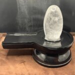 Sphatik Lingam With Black Jade Base 8 Inches 4143 Grams LP C