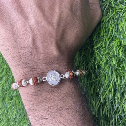 Beautiful 5 Mukhi Rudraksha Bracelet In Silver (7Mm -9Grams)