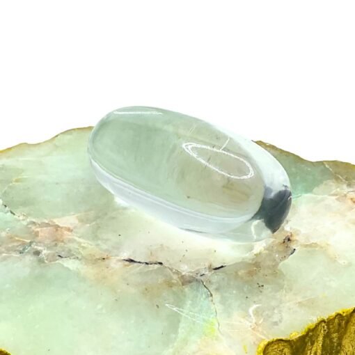 Sphathik Lingam 2.50 Inches 107 Grams