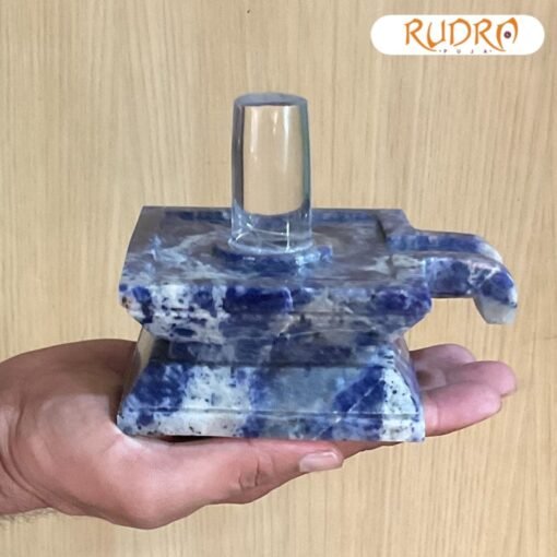 Sphatik Lingam With Sodolite Square Base1387 Gms (4 Inches)