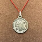 चांदी का श्री यंत्र लॉकेट / Shree Yantra Locket In Silver (10 Gms)