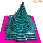 Green Jade Margatha Shree Yantra 28 kg 300 gm